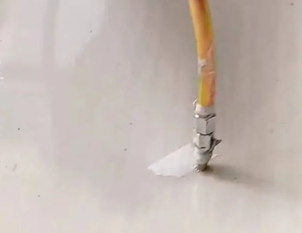 石景山瓷砖空鼓维修公司专业解答在瓷砖铺贴过程中，如果使用的砂料过粗（如全部使用了粗砂），可能会导致以下问题